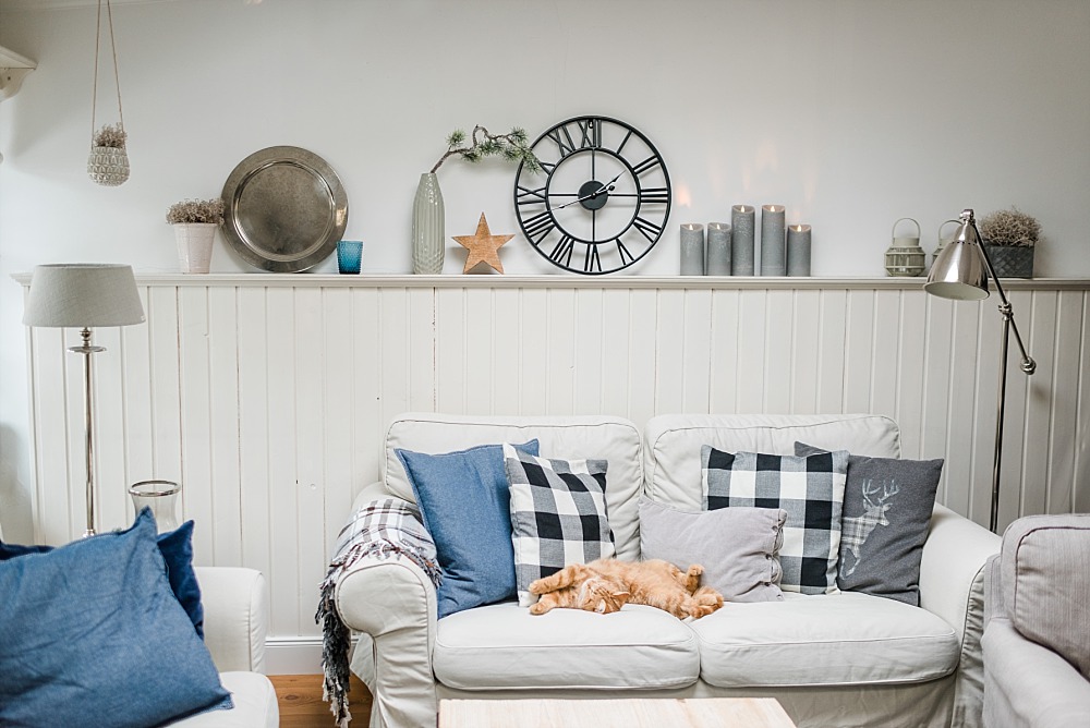 Das Seelensachenwohnzimmer im Jänner im Farmhouse Stil